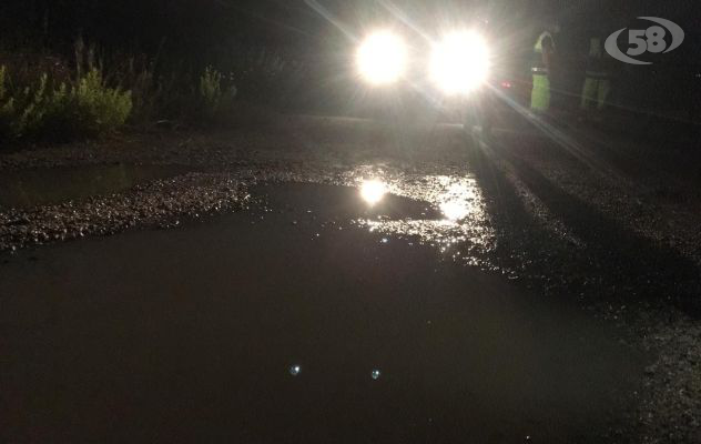 Ariano, in località Creta si forma un "lago". Ennesima rottura della rete idrica/VIDEO