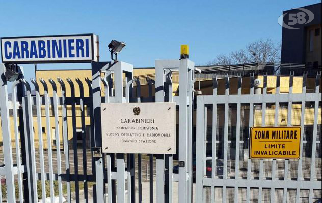 In giro con un coltello: 60enne denunciato