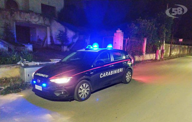 Cadavere in piscina, cena tra amici si trasforma in tragedia