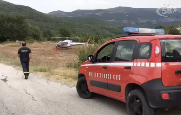 Ancora fiamme nella Valle del  Cervaro. A Montaguto gli elicotteri della Protezione Civile 