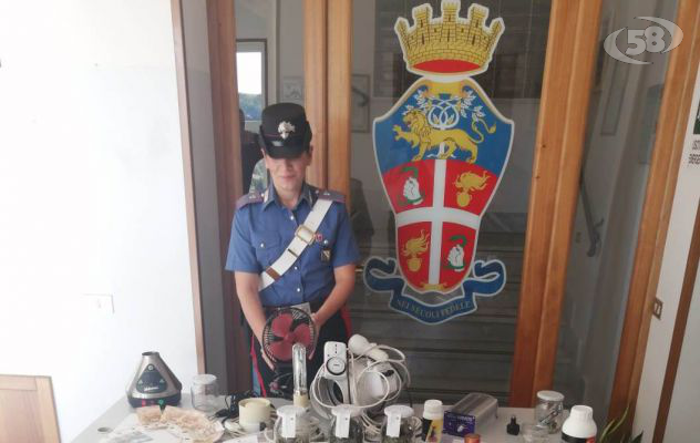 Spaccio di droga, arrestato 21enne. Nei guai altri due ragazzi