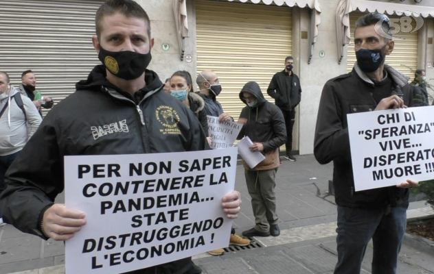 L'Irpinia che protesta: ''Siamo già al collasso, vogliamo lavorare''