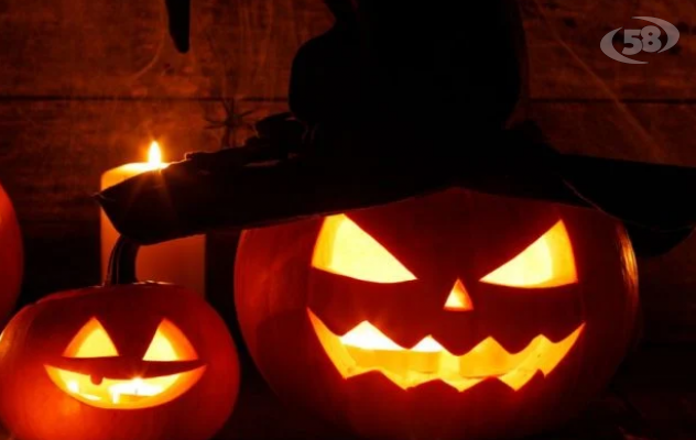 Halloween, scatta l’ordinanza anti contagio. Ecco i divieti anche per gli esercenti. Multe salate per i trasgressori