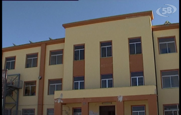 Ariano, istituti scolastici: dubbi sulla staticità di alcune strutture