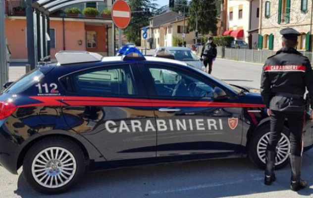 Rubano gasolio nel cantiere, arrestato un 45enne. Nei guai anche tre giovani 