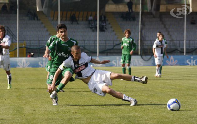 Avellino-Trapani finisce 1 a 1. Tra tre giorni la gara di ritorno