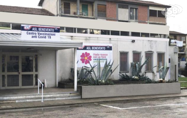 Covid, parte la seconda fase. Volpe: "Vaccinarsi è un atto di responsabilità"