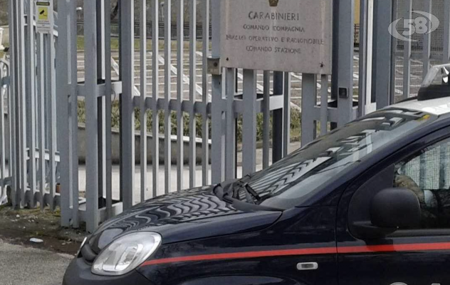 Non mandano i figli a scuola, tre genitori denunciati dai Carabinieri