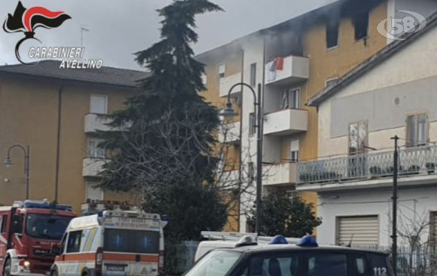Lacedonia, fiamme in un appartamento: forse innescate da un ferro da stiro