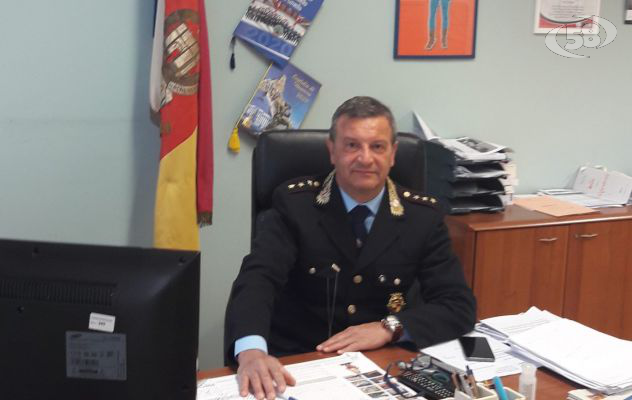 Invita gli amici ad unirsi alle danze, 24enne identificato e multato