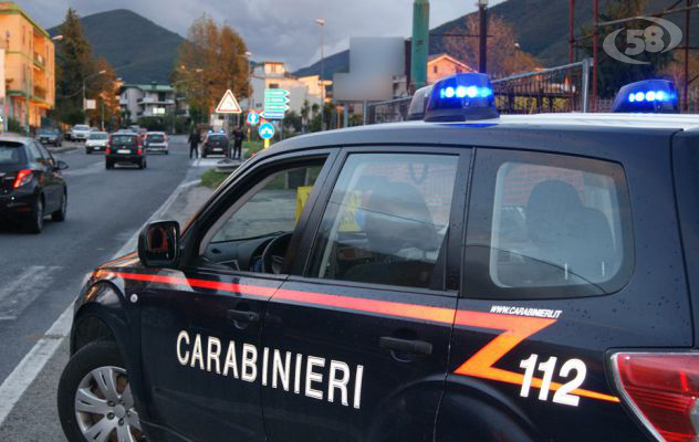 In palestra nonostante il Covid, all'arrivo dei Carabinieri tentano la fuga: bloccati e sanzionati