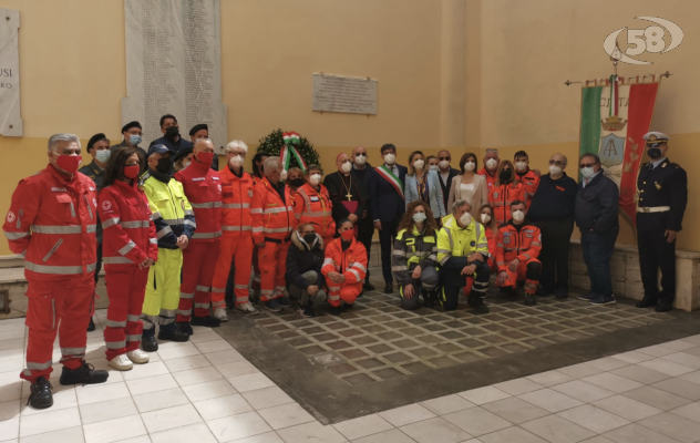 Ariano non dimentica, una lapide per le vittime del covid /VIDEO