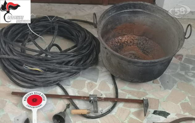 Sorpresi a rubare in un'abitazione, arrestati 56enne e 20enne