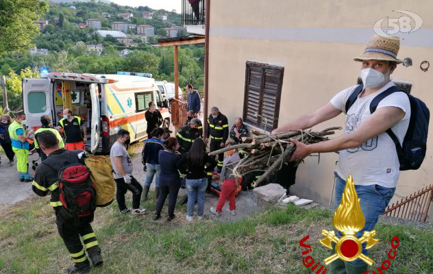Ritrovata la 96enne scomparsa ieri, stava raccogliendo della legna
