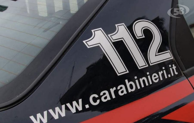 Sorpreso in stato di ebbrezza e in possesso di crack e marijuana, rifiuta il test tossicologico: denunciato dai carabinieri