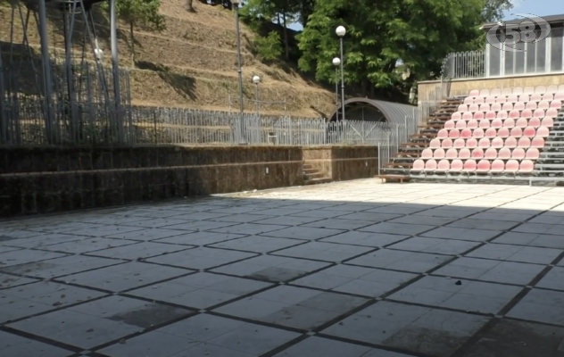 Avellino, al parco del Teatro incuria e abbandono /VIDEO