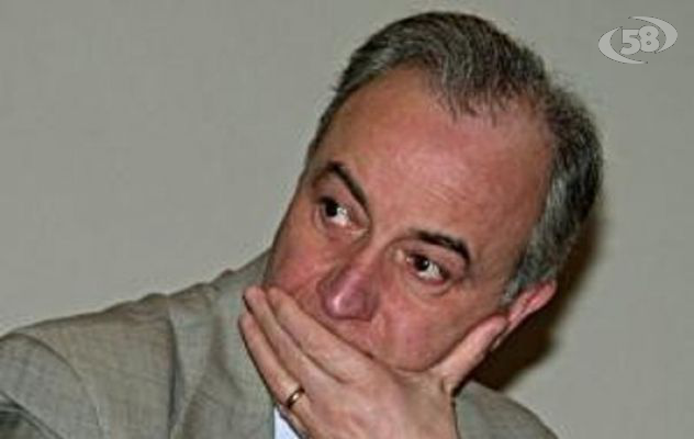 De Luca in tour: interrogazione sui precari Asl