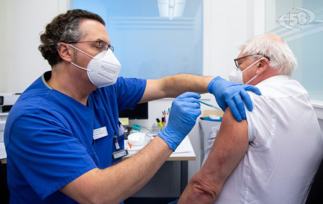 Oltre 80 mila gli irpini ancora non vaccinati: caccia agli indecisi