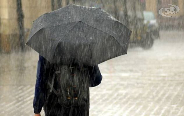 Temporali, vento, fulmini e grandine: allerta meteo sulla Campania