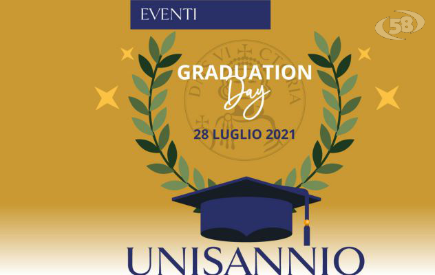 Graduation day, 800 neolaureati.  Laurea alla memoria per la giovane tragicamente scomparsa Laura Leone