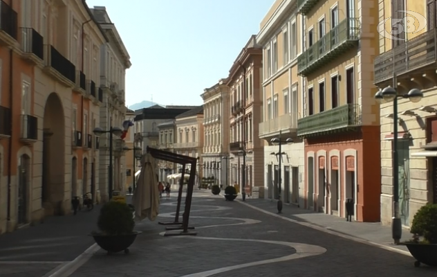 Commercio, Alviggi: “Dopo il disastro intravediamo la luce. Importante vaccinarsi”/VIDEO