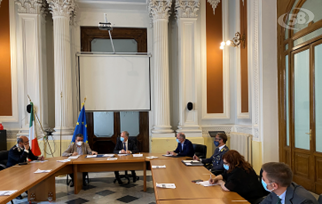 Ferragosto blindato, dispiegamento forze dell'ordine su strade e luoghi sensibili