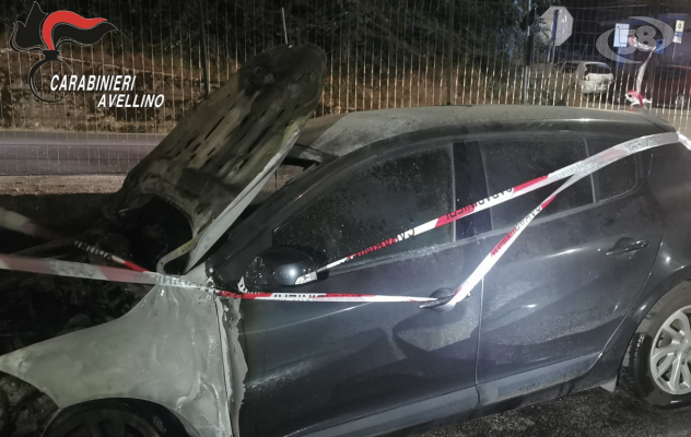 Capriglia, auto in fiamme due volte nella stessa notte