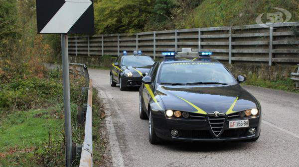 "Reati tributari e truffa", i Finanzieri sequestrano oltre 138mila euro