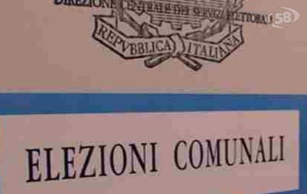 Comunali in città, corsa a 4 per lo scranno di sindaco: più di 600 aspiranti consiglieri