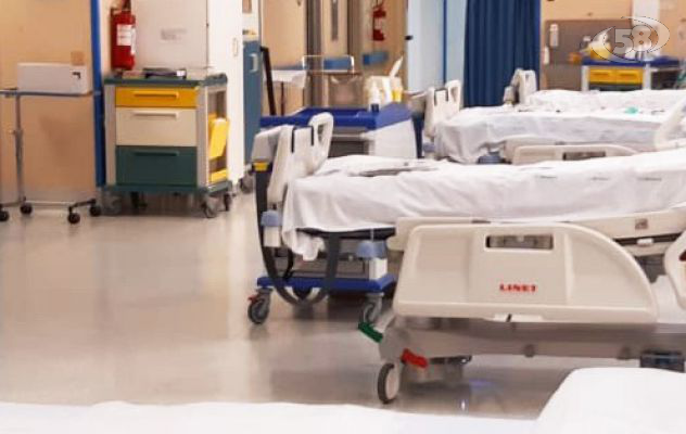 Contagi Covid, vaccinazioni e ricoveri: i dati. Al Rummo oltre 1300 pazienti trattati da febbraio 2020