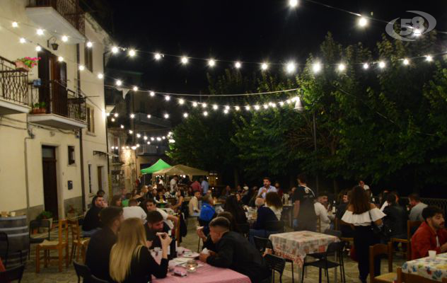 Castelfranci in festa per la nuova ''Casa del vino''