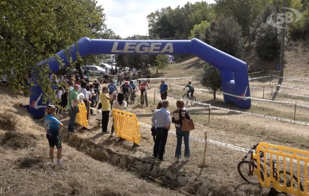 Ad Ariano la prima gara a circuito con bici da mountain bike /VIDEO
