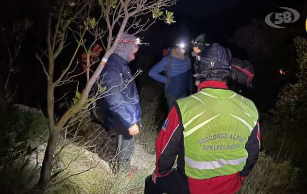 Si perde tra le montagne, 55enne tratto in salvo dal soccorso Alpino e Speleologico 