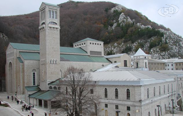 Abate e monaci positivi, chiudono Montevergine e il Loreto