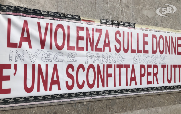 Imbrattato striscione contro la violenza sulle donne esposto dalla Cgil 