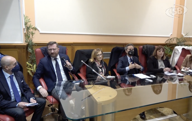 Forza Italia prova a ripartire: Caldoro in Irpinia /VIDEO