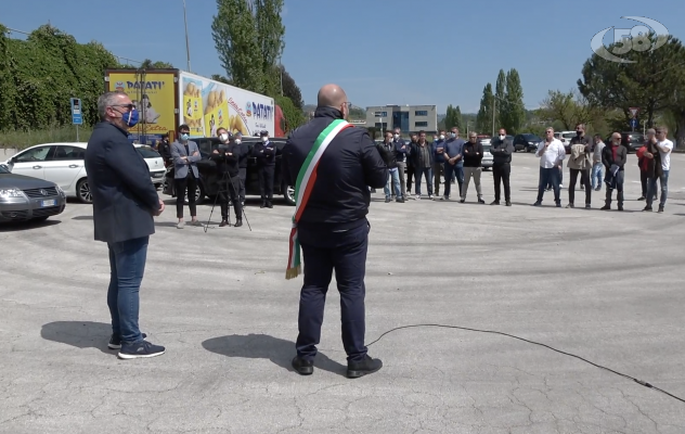 Festa del lavoro, la piazza della Novolegno: ''Ammortizzatori in scadenza, fate presto''