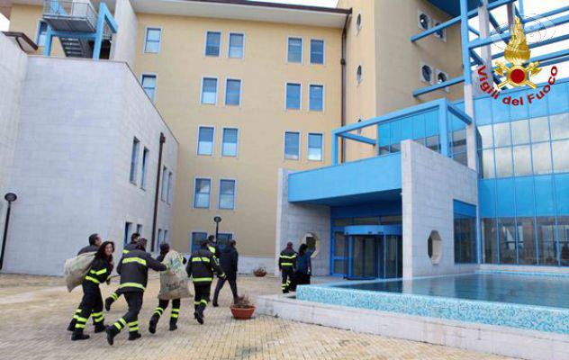 Avellino, Vigili del Fuoco al Moscati per portare doni ai bambini in occasione dell'Epifania