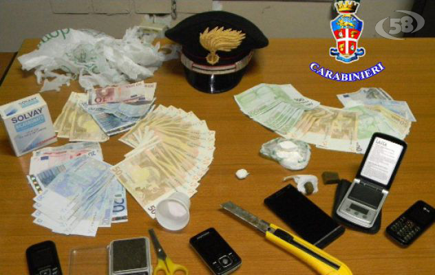 Solofra, due 40enni nei guai per spaccio di droga