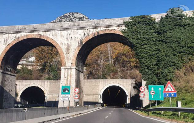 Galleria Montepergola, ad agosto chiusa al transito in direzione Avellino