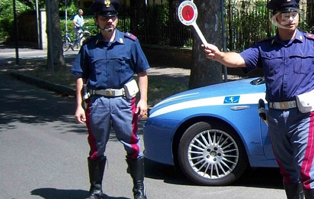 Lioni, eroina e 49 mila euro in contanti: due denunce