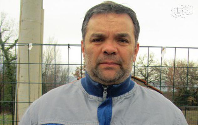 Irisbus, operaio in catene: Carabinieri smantellano il presidio/Video/Intervista