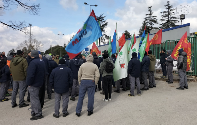 IIA, la voce dei lavoratori: ''Vogliamo garanzie per il futuro''