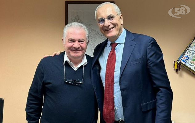 Caputo in visita al Consorzio dell'Ufita: fondi in arrivo