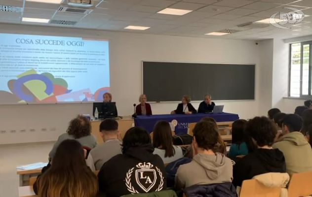 Ricerca e cellule staminali, l'Unisannio apre le porte agli studenti. C'è anche una delegazione di Ariano Irpino/VIDEO