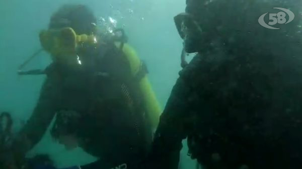 Bust Busters, il progetto di sostenibilità e inclusione sbarca ad Amalfi. I ragazzi diventano sub/VIDEO