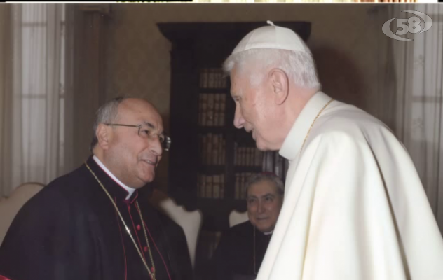 Il vescovo D'Alise: ''Il Papa ha deciso da solo''/Intervista