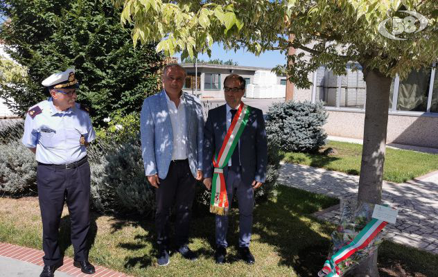 Morti sul lavoro, deposto un fascio di fiori in ricordo dell’operaio Pellegrino Ciotta