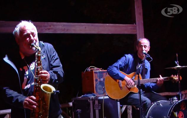 Frigento, il duo Pugliese-Zurzolo infiamma la Terrazza Limiti