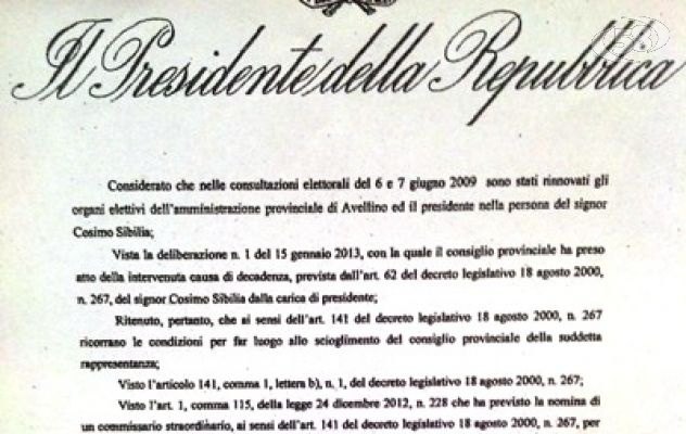 Terremoto in Provincia: Napolitano ''congeda'' Consiglio e Giunta: Coppola commissario/Le carte. Sibilia: ''Sconcertante''